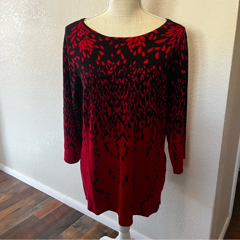Draper’s & Damon’s Women’s Floral Burst Border Top - Size XL